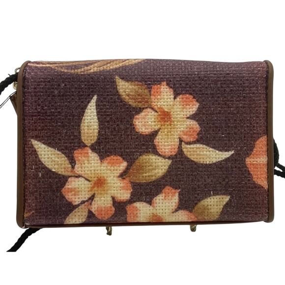 NWT Woven Sunny Hawaii Bag with Brown with Cream Flowers - Picture 2 of 7